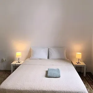 Small Double In Shared Colonial Inn